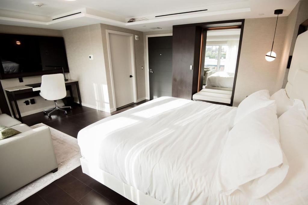 The Reid Hotel Vanderhoof 외부 사진