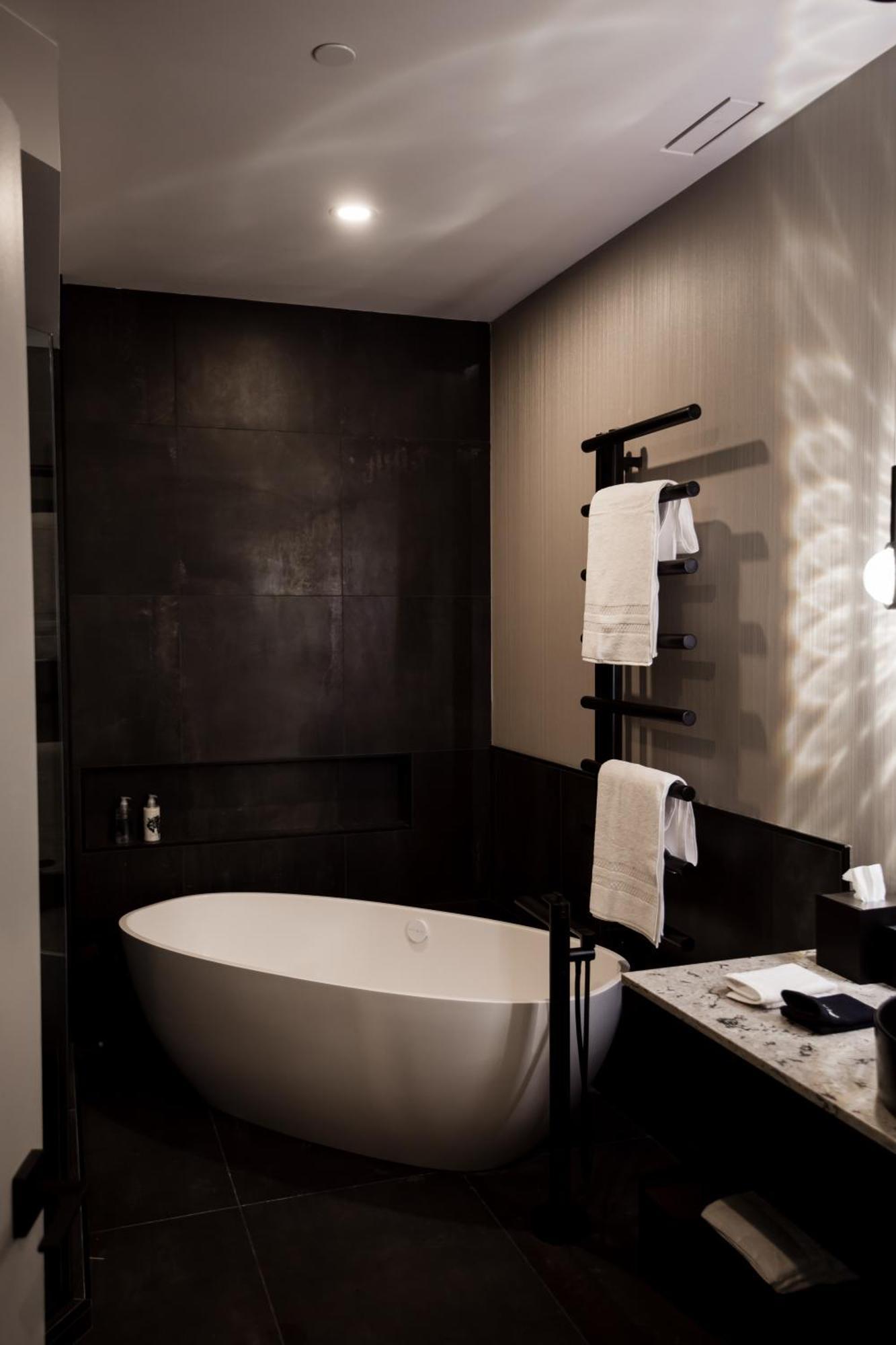 The Reid Hotel Vanderhoof 외부 사진